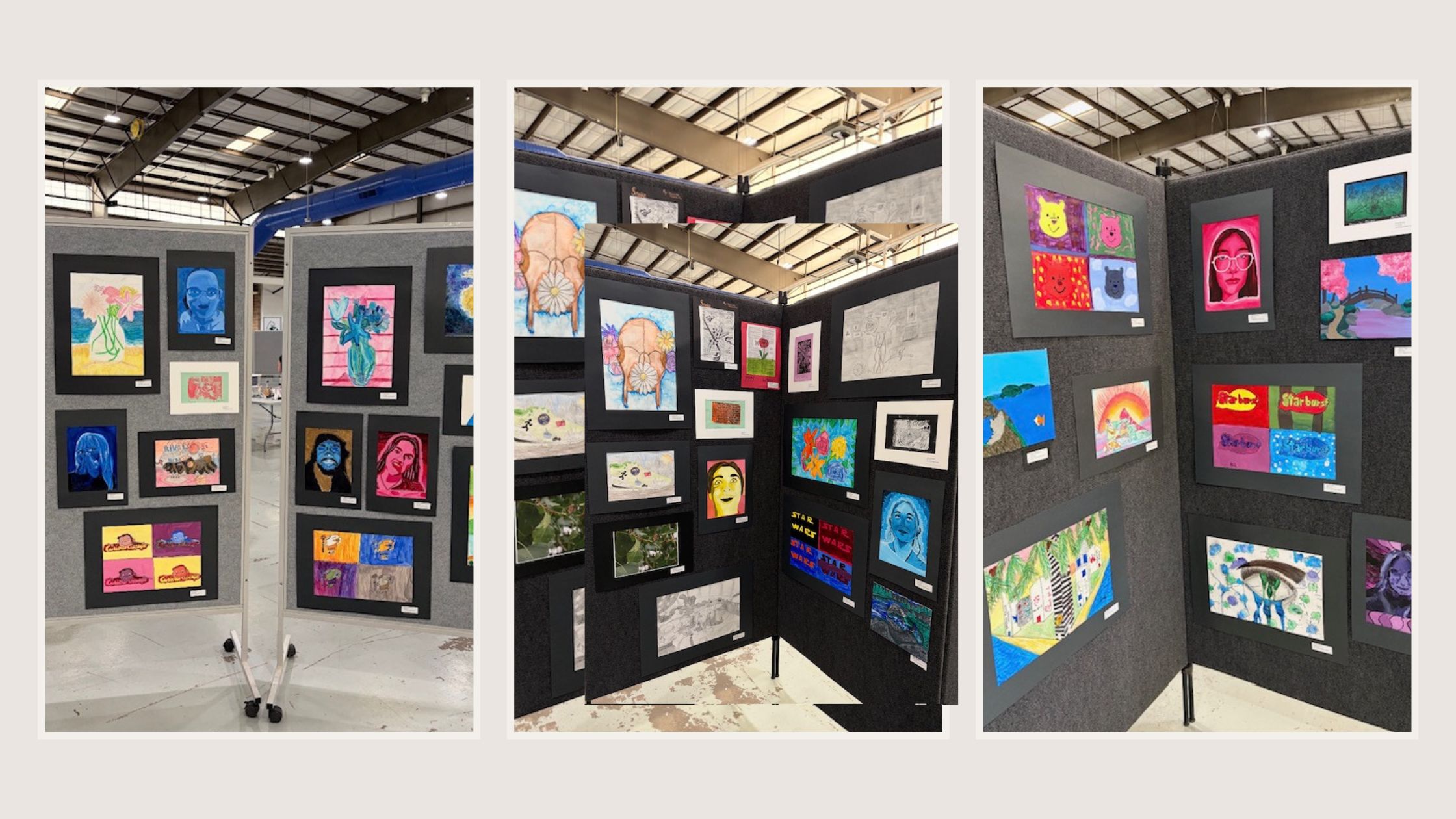 Exposición de arte en la que se muestran coloridas obras de arte de los alumnos expuestas sobre paneles negros en un amplio espacio.